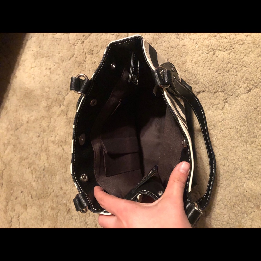 Purse - Picture 2 of 3